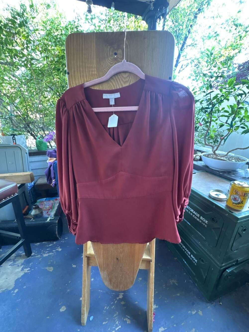 Size XS Burnt Orange V-Neck Long Sleeve Smocked Cuff Top